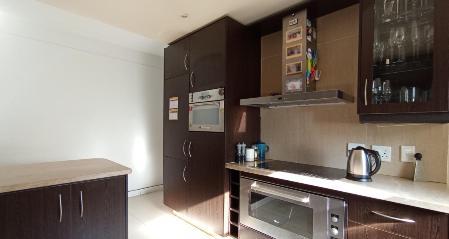 3 Bedroom Property for Sale in Oaklands Gauteng