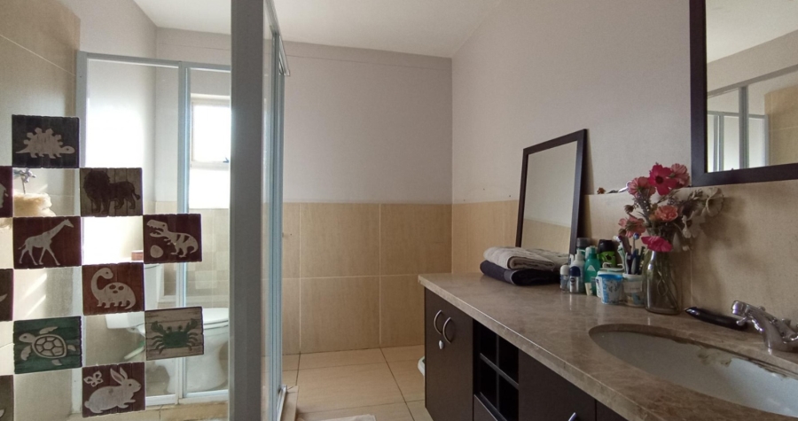 3 Bedroom Property for Sale in Oaklands Gauteng