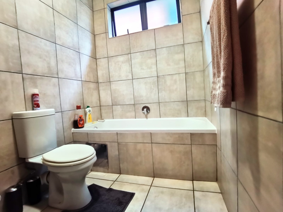 2 Bedroom Property for Sale in Montana Gauteng