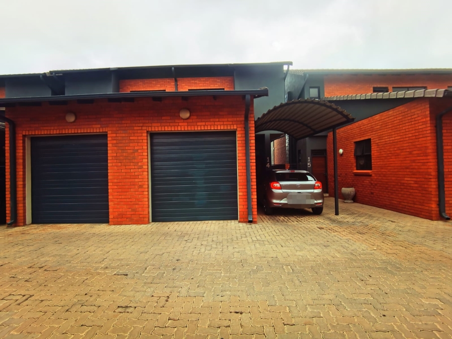 2 Bedroom Property for Sale in Montana Gauteng