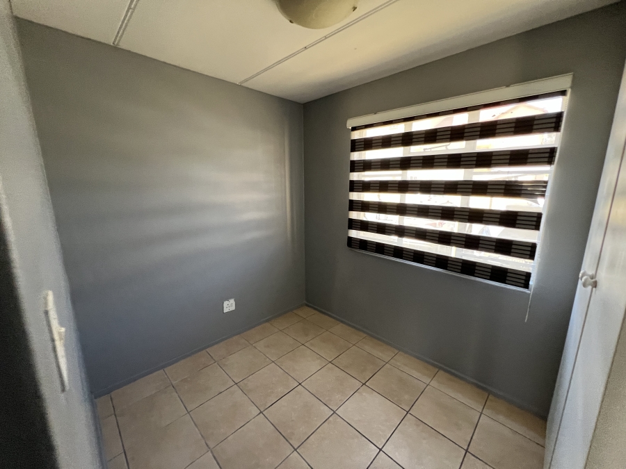 2 Bedroom Property for Sale in Ormonde Gauteng