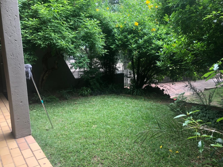 2 Bedroom Property for Sale in Sunninghill Gauteng