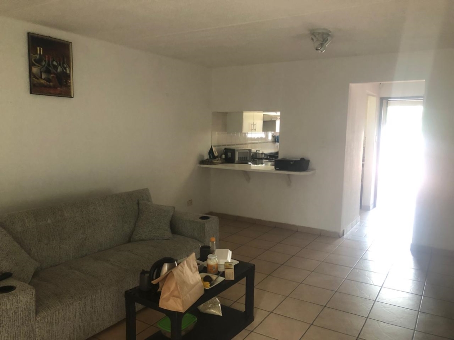 2 Bedroom Property for Sale in Sunninghill Gauteng