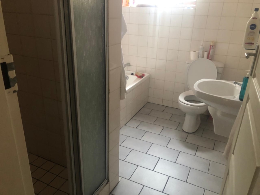 2 Bedroom Property for Sale in Sunninghill Gauteng