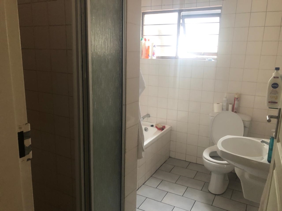 2 Bedroom Property for Sale in Sunninghill Gauteng