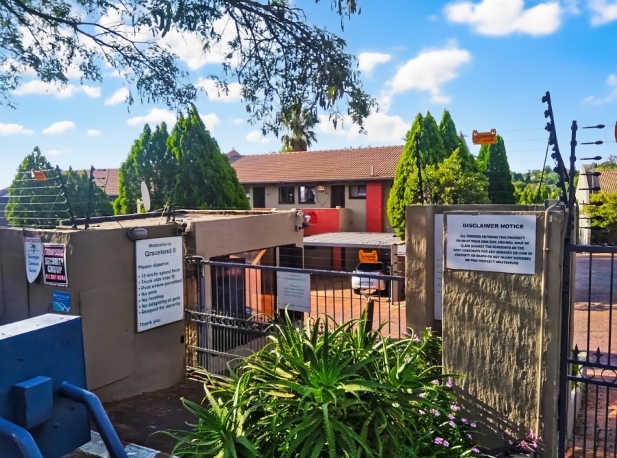 2 Bedroom Property for Sale in Sunninghill Gauteng
