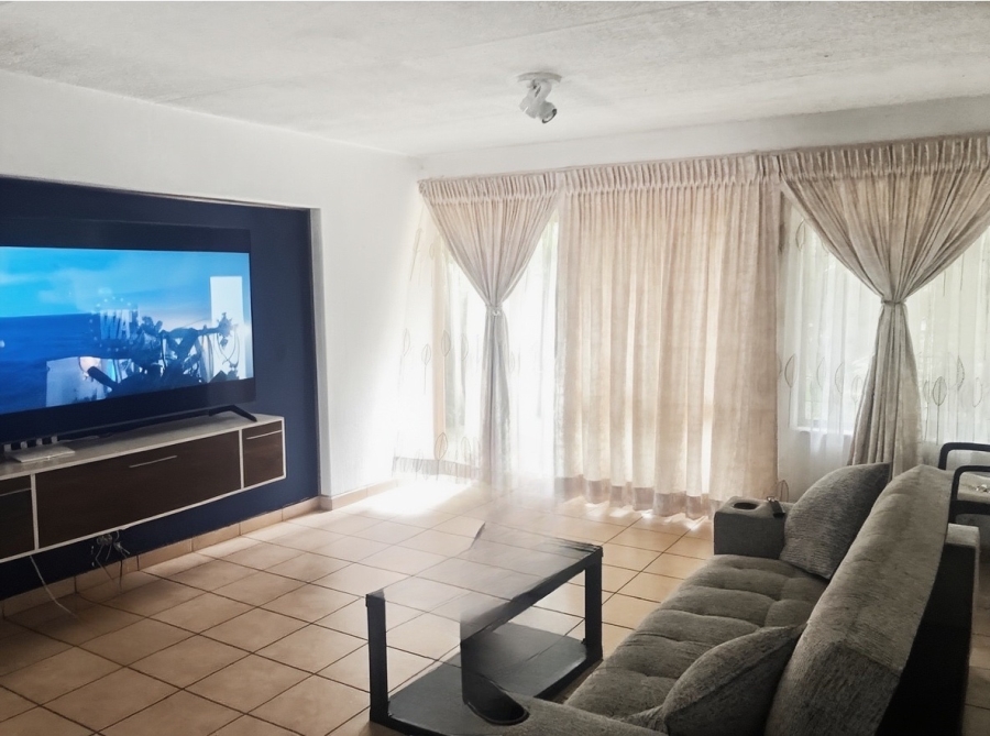2 Bedroom Property for Sale in Sunninghill Gauteng