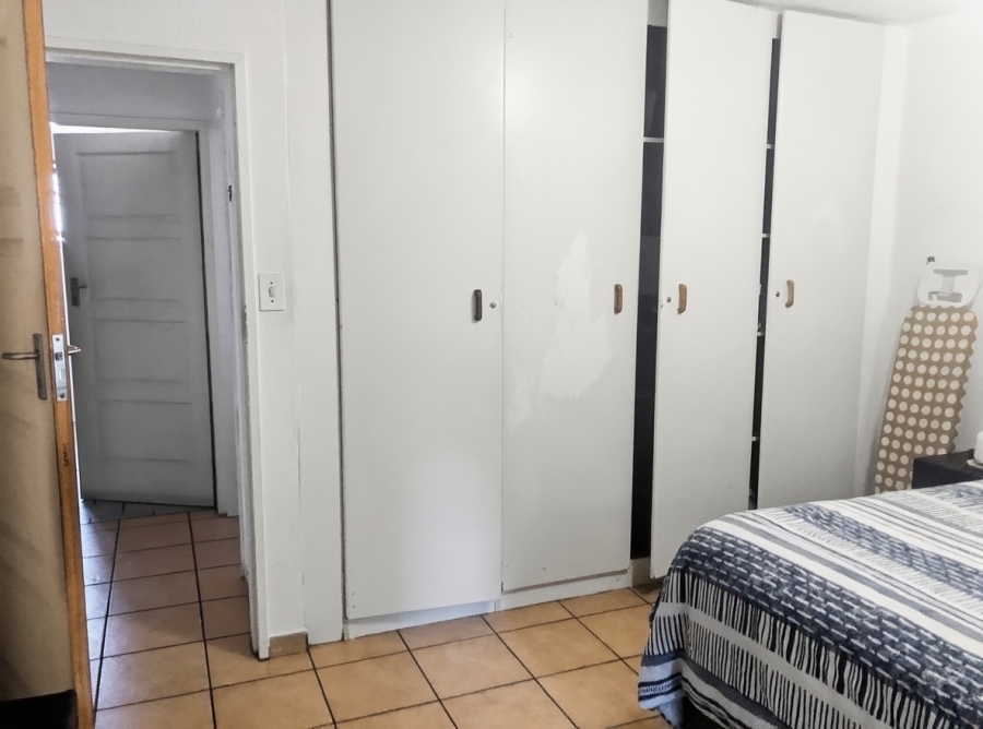 2 Bedroom Property for Sale in Sunninghill Gauteng