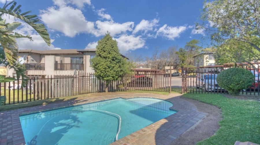 3 Bedroom Property for Sale in Buccleuch Gauteng