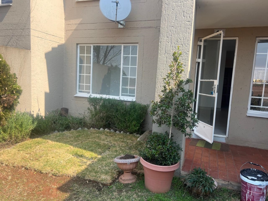 To Let 2 Bedroom Property for Rent in Newlands Gauteng