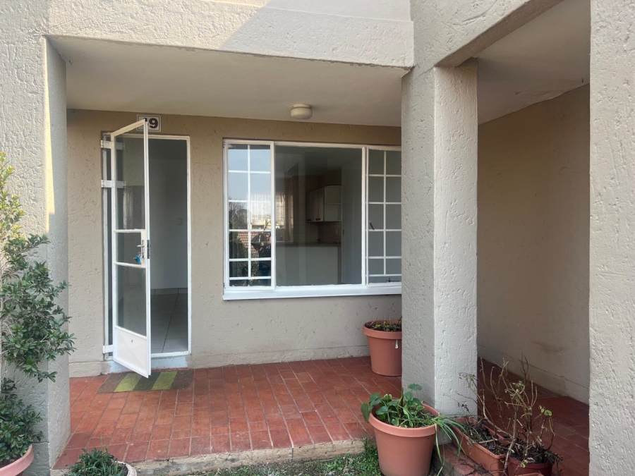 To Let 2 Bedroom Property for Rent in Newlands Gauteng