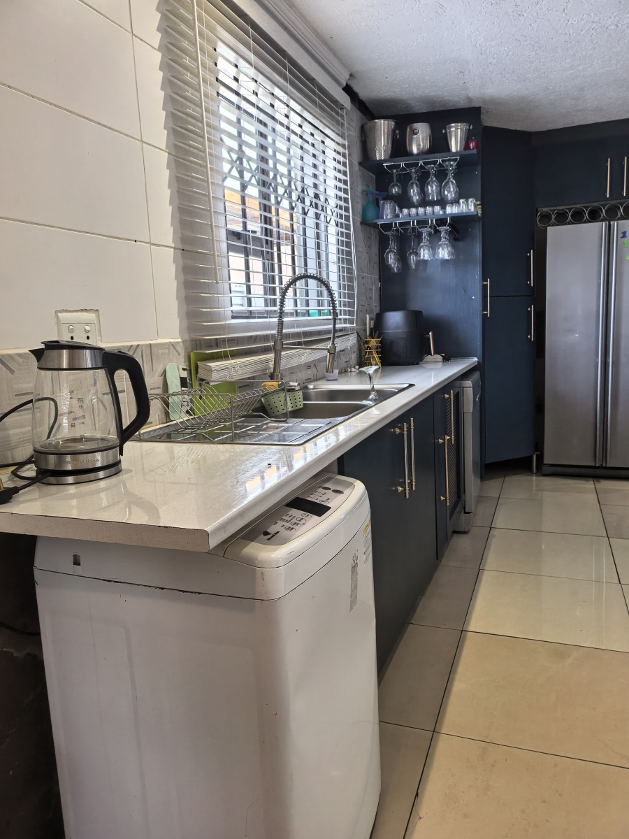 4 Bedroom Property for Sale in Vosloorus Ext 5 Gauteng