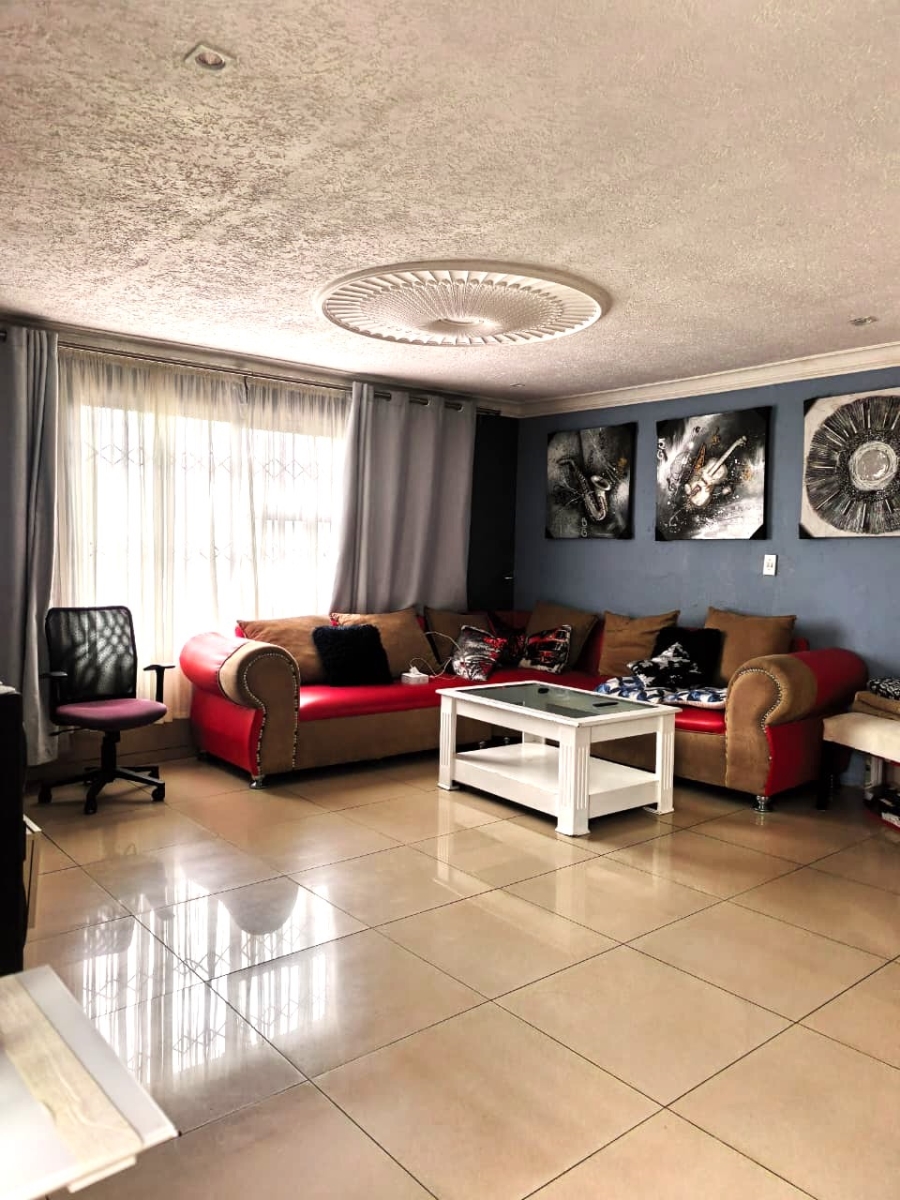 4 Bedroom Property for Sale in Vosloorus Ext 5 Gauteng