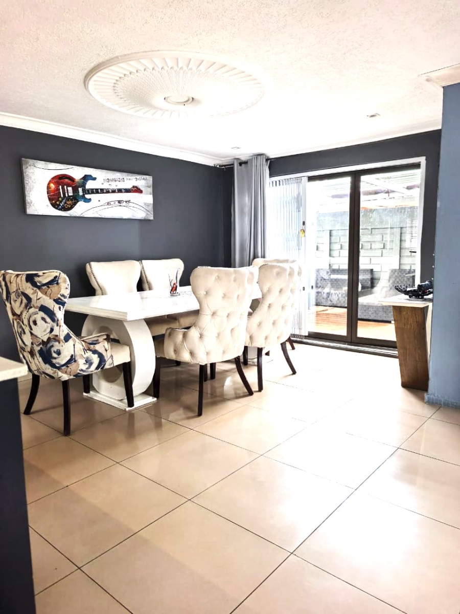 4 Bedroom Property for Sale in Vosloorus Ext 5 Gauteng