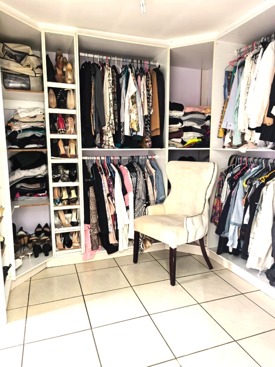 4 Bedroom Property for Sale in Vosloorus Ext 5 Gauteng