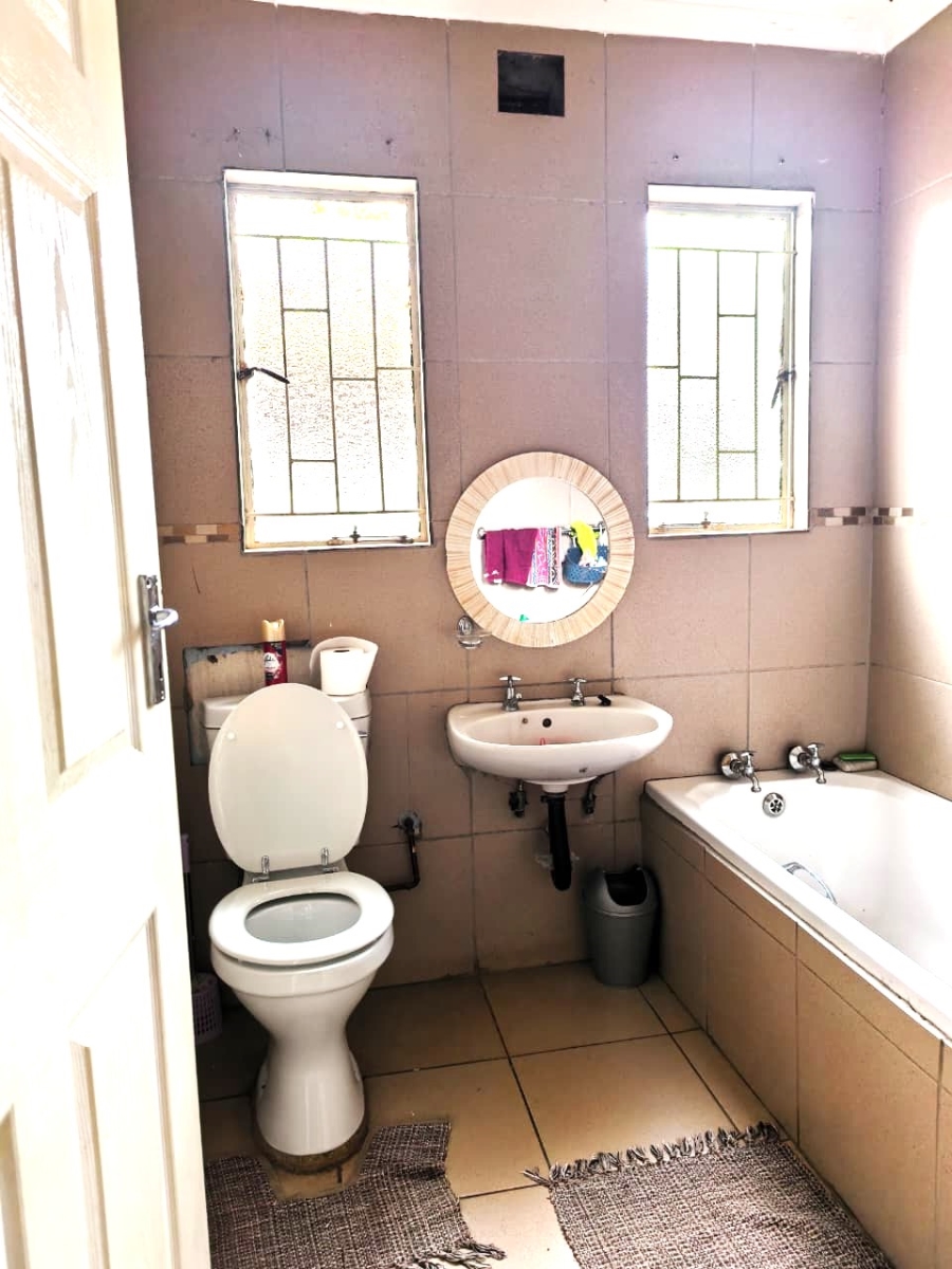 4 Bedroom Property for Sale in Vosloorus Ext 5 Gauteng