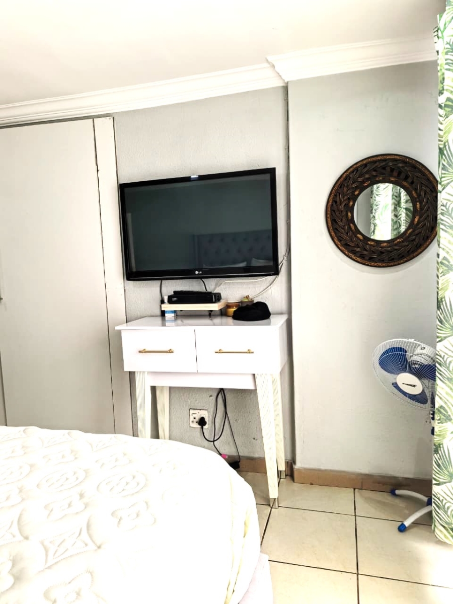 4 Bedroom Property for Sale in Vosloorus Ext 5 Gauteng