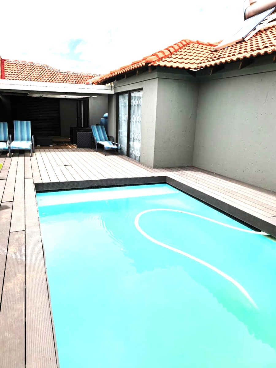 4 Bedroom Property for Sale in Vosloorus Ext 5 Gauteng