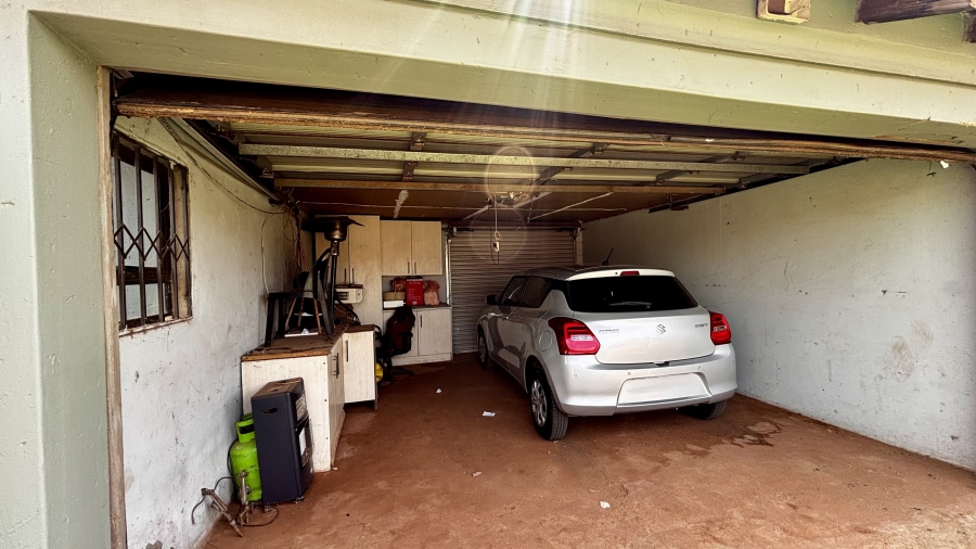 4 Bedroom Property for Sale in Vosloorus Ext 5 Gauteng