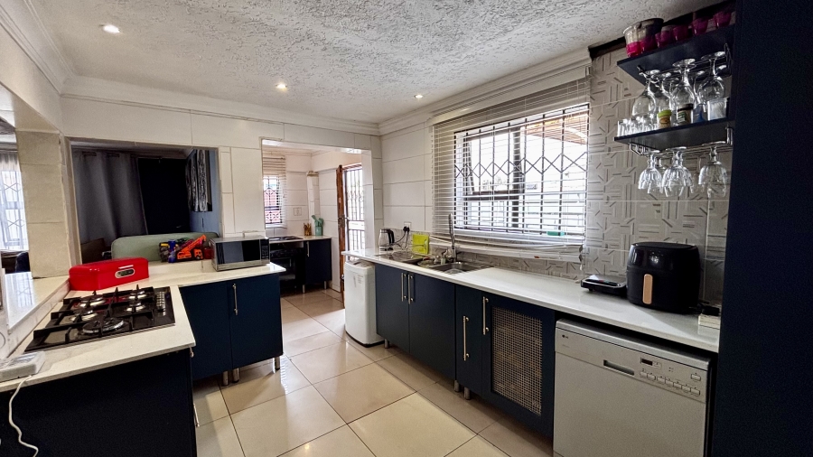 4 Bedroom Property for Sale in Vosloorus Ext 5 Gauteng