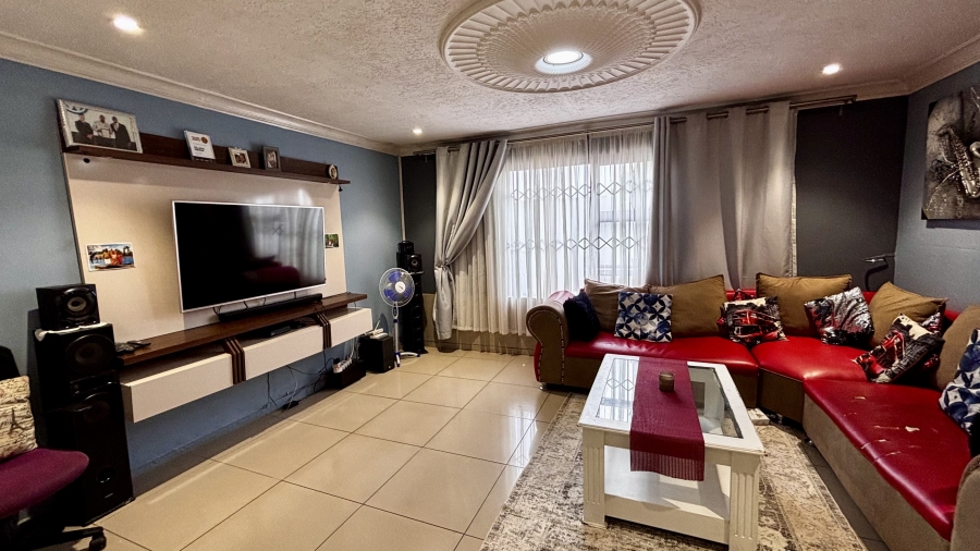 4 Bedroom Property for Sale in Vosloorus Ext 5 Gauteng