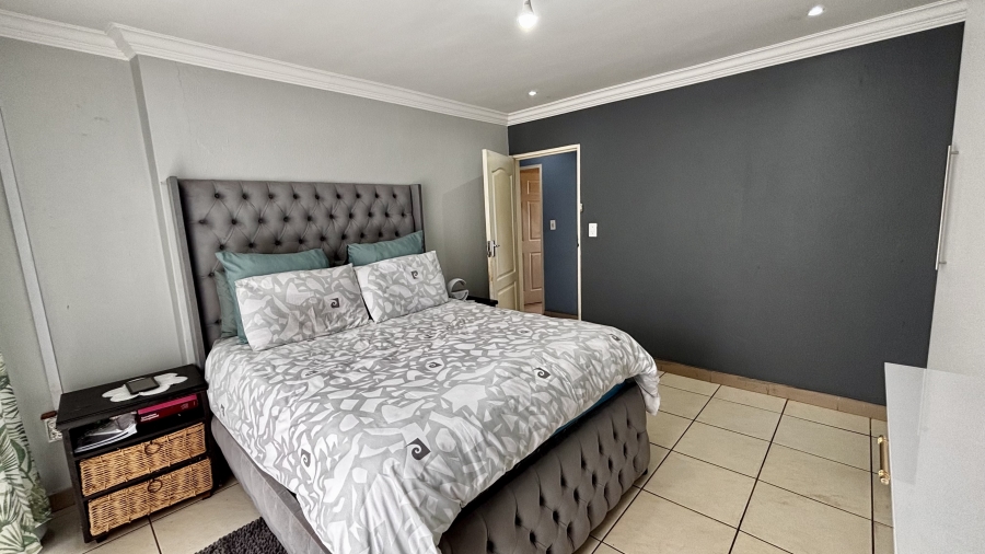 4 Bedroom Property for Sale in Vosloorus Ext 5 Gauteng