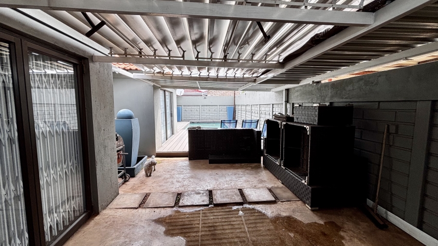 4 Bedroom Property for Sale in Vosloorus Ext 5 Gauteng