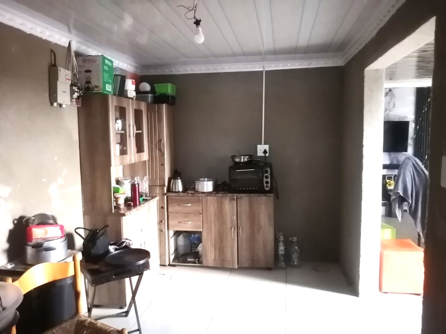 5 Bedroom Property for Sale in Duduza Gauteng