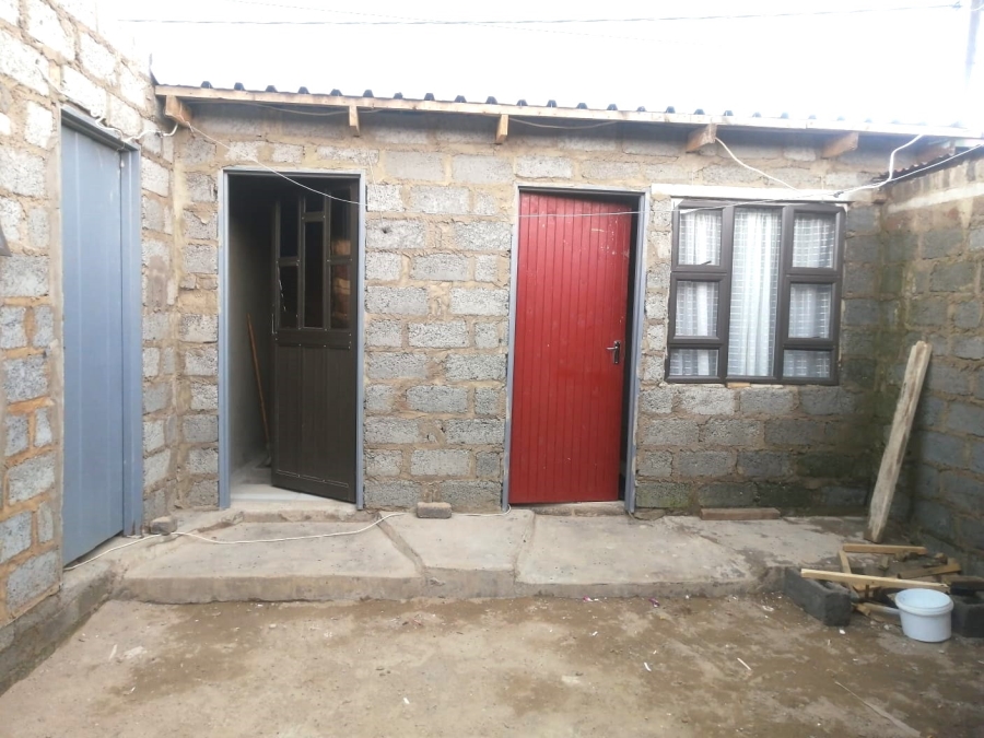 5 Bedroom Property for Sale in Duduza Gauteng
