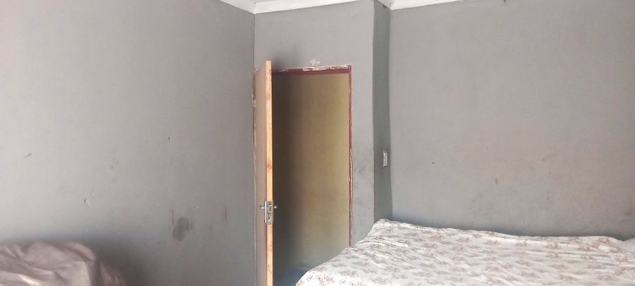 4 Bedroom Property for Sale in Roodekop Gauteng