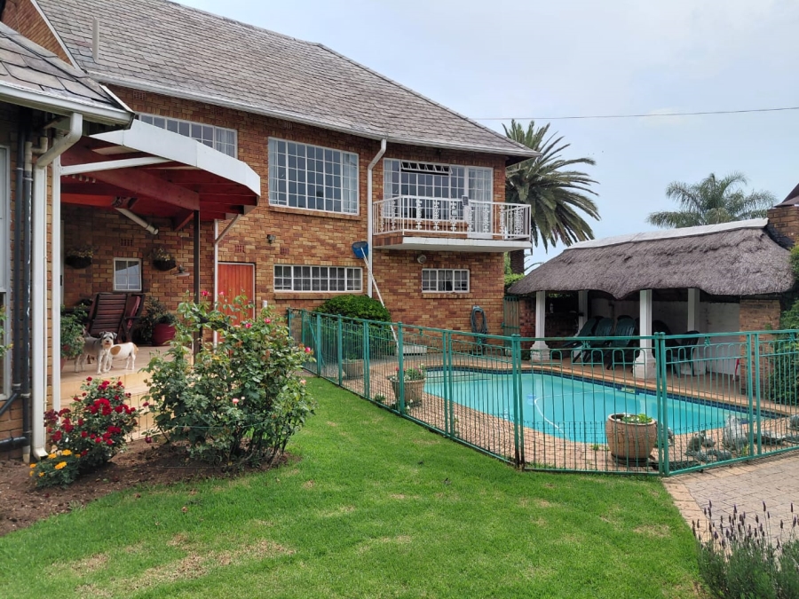 4 Bedroom Property for Sale in Dowerglen Ext 2 Gauteng