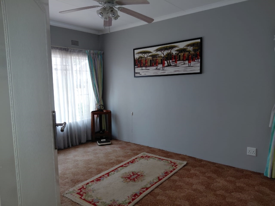 4 Bedroom Property for Sale in Dowerglen Ext 2 Gauteng