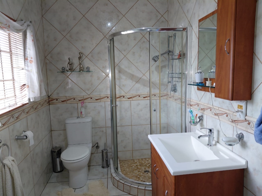 4 Bedroom Property for Sale in Dowerglen Ext 2 Gauteng