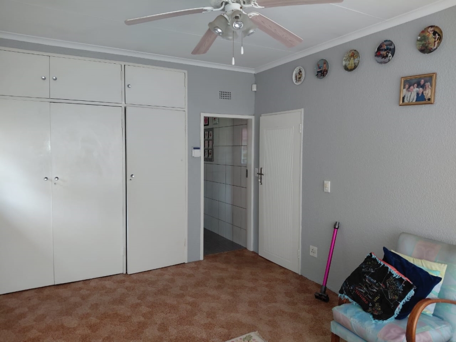 4 Bedroom Property for Sale in Dowerglen Ext 2 Gauteng