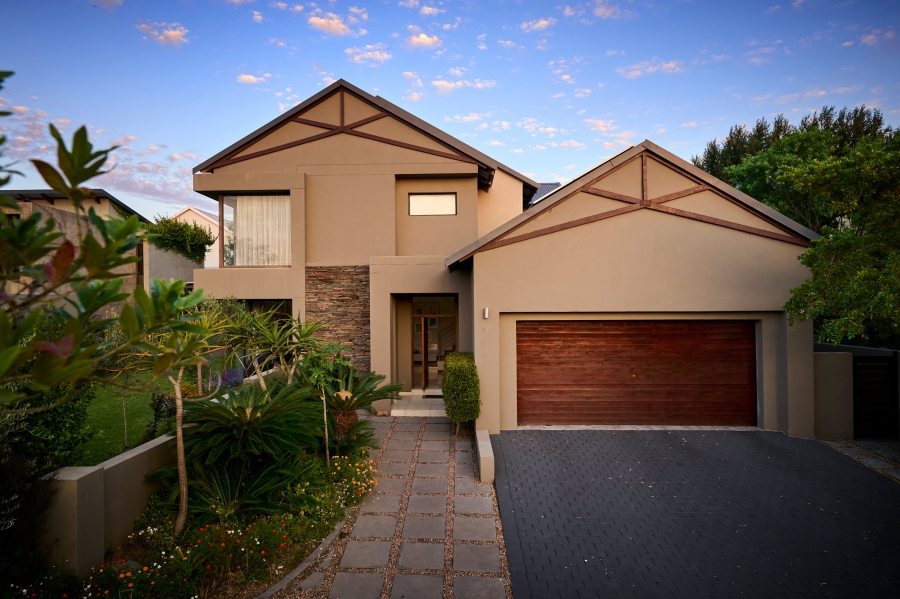 4 Bedroom Property for Sale in Waterfall Country Village Gauteng