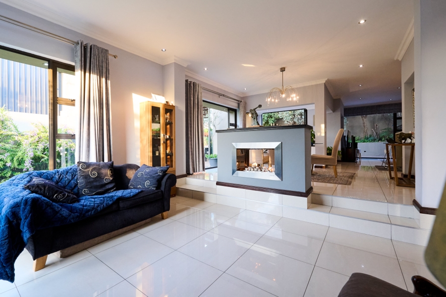 4 Bedroom Property for Sale in Waterfall Country Village Gauteng