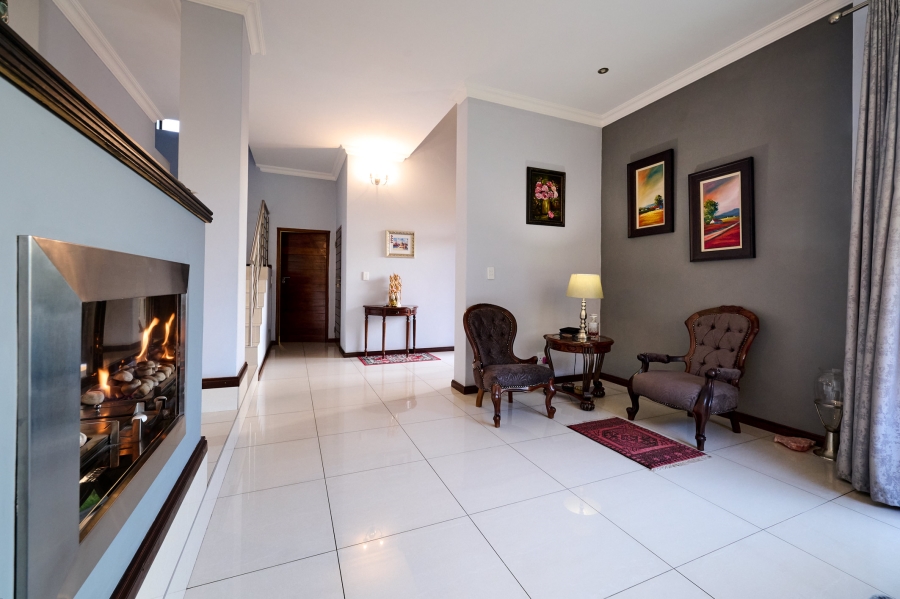 4 Bedroom Property for Sale in Waterfall Country Village Gauteng