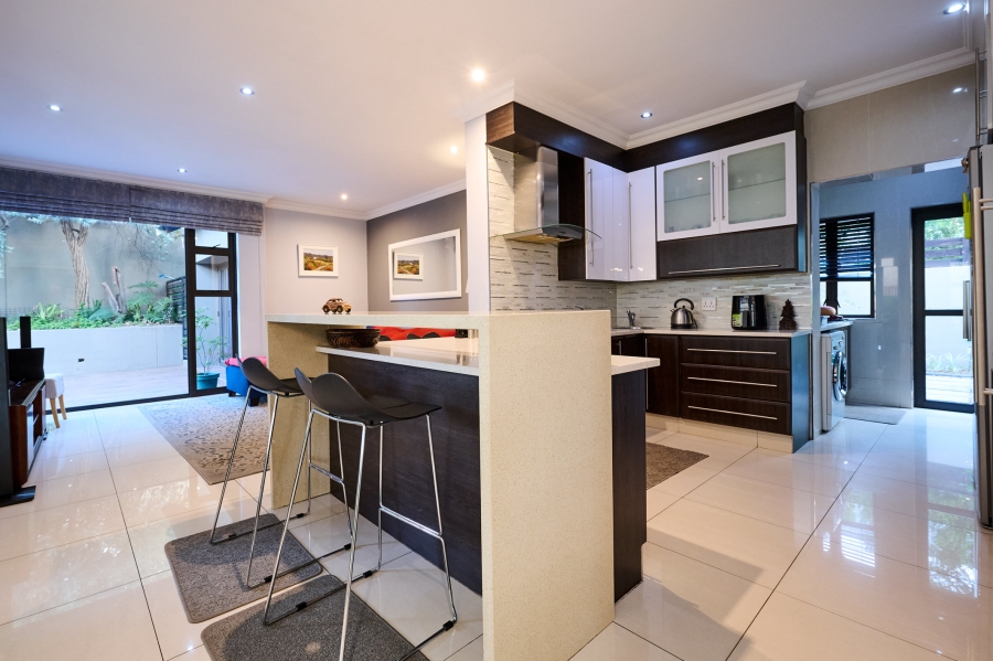 4 Bedroom Property for Sale in Waterfall Country Village Gauteng