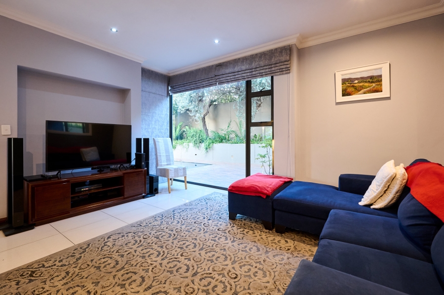 4 Bedroom Property for Sale in Waterfall Country Village Gauteng