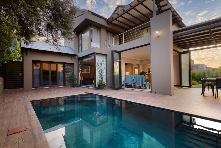 4 Bedroom Property for Sale in Waterfall Country Village Gauteng