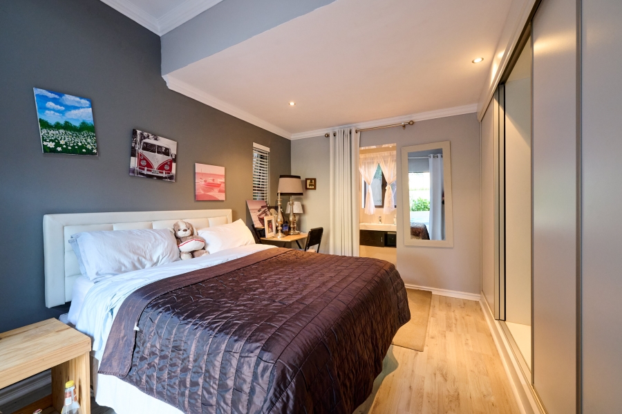 4 Bedroom Property for Sale in Waterfall Country Village Gauteng