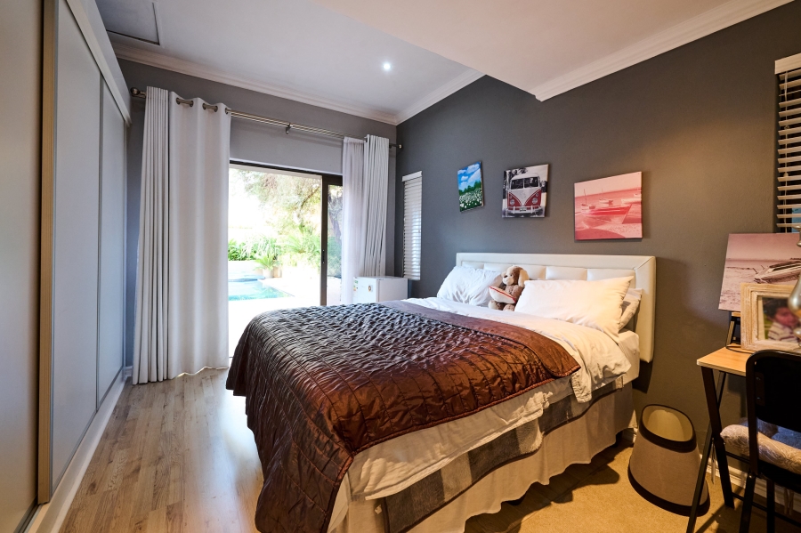 4 Bedroom Property for Sale in Waterfall Country Village Gauteng