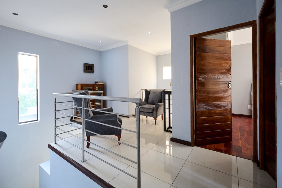 4 Bedroom Property for Sale in Waterfall Country Village Gauteng