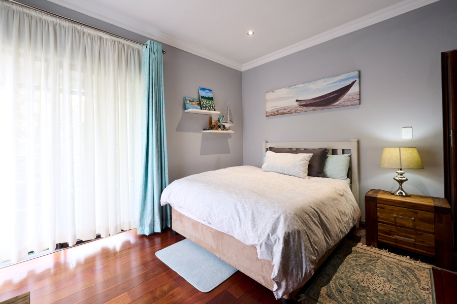 4 Bedroom Property for Sale in Waterfall Country Village Gauteng