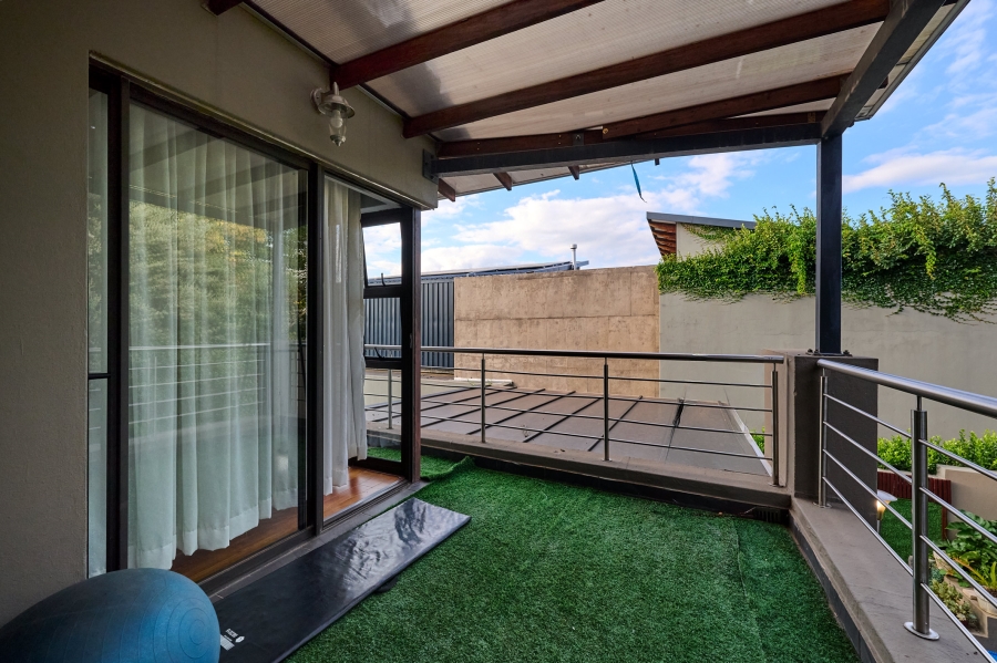 4 Bedroom Property for Sale in Waterfall Country Village Gauteng