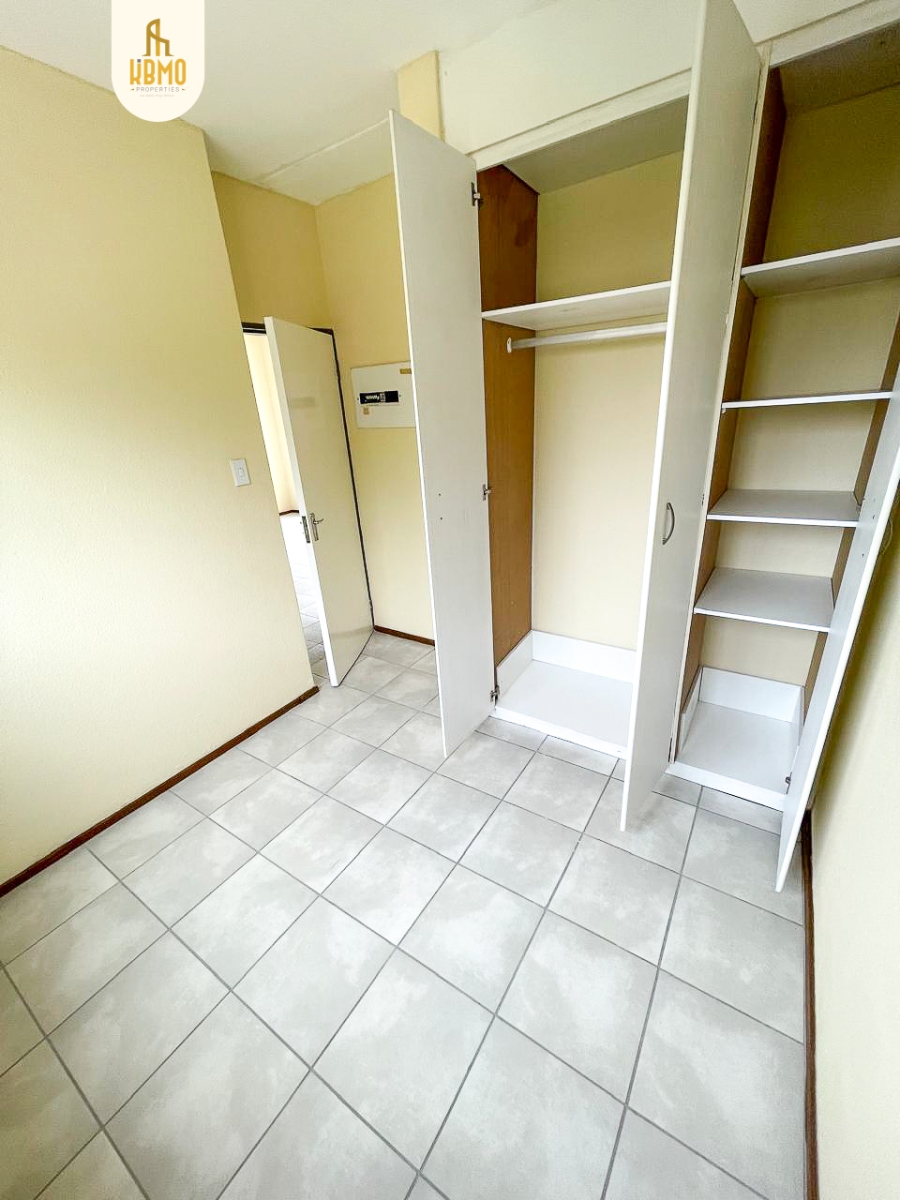 2 Bedroom Property for Sale in Halfway Gardens Gauteng