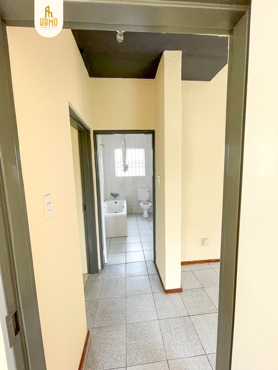 2 Bedroom Property for Sale in Halfway Gardens Gauteng