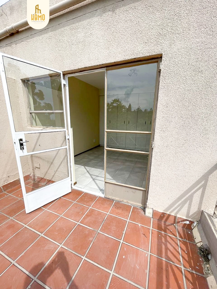 2 Bedroom Property for Sale in Halfway Gardens Gauteng