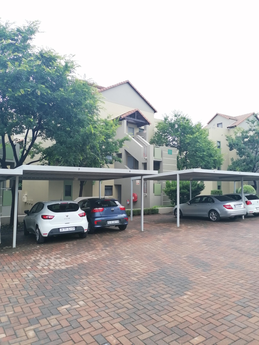 To Let 1 Bedroom Property for Rent in Broadacres Gauteng