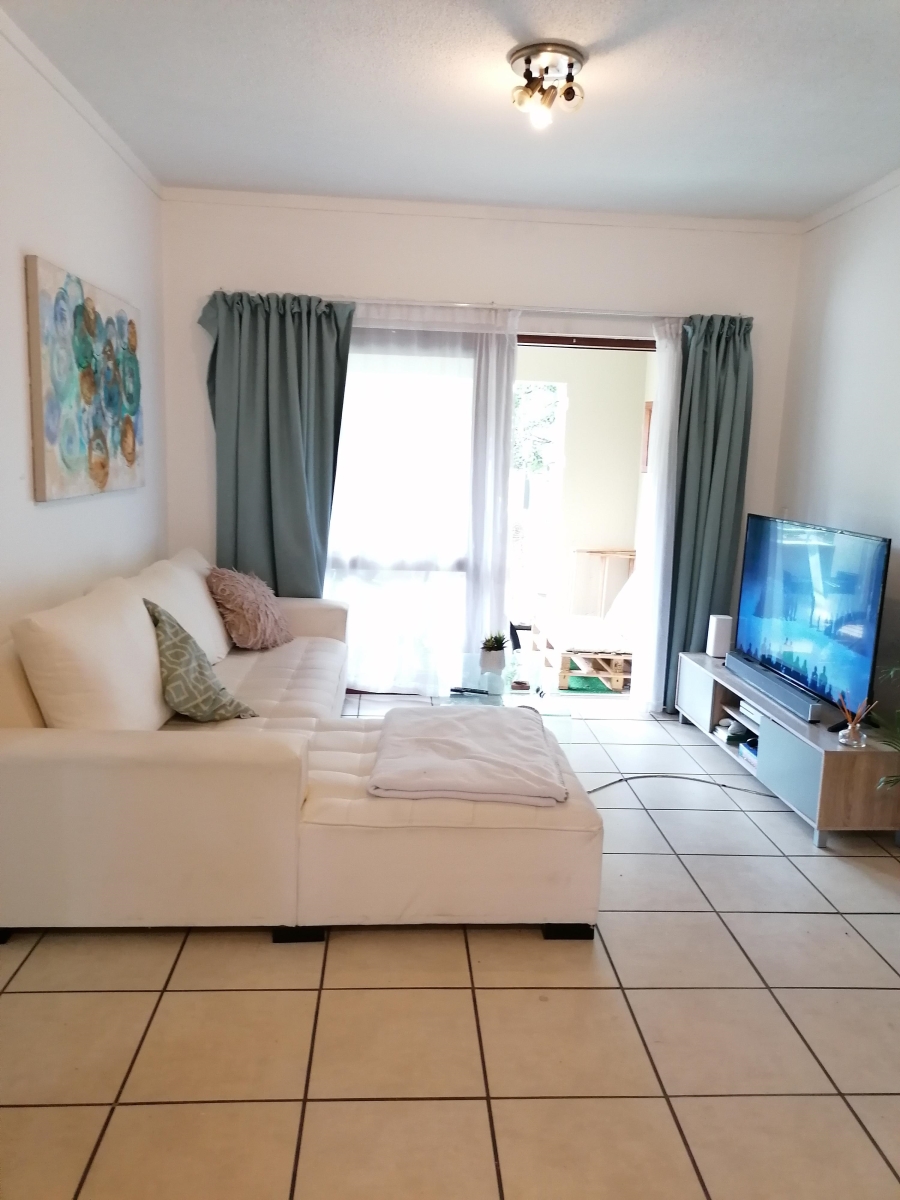 To Let 1 Bedroom Property for Rent in Broadacres Gauteng